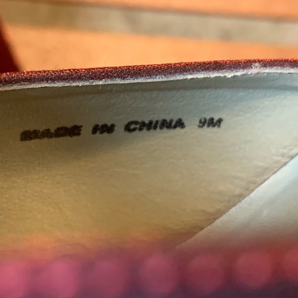 Shiny Red unique curved platform Sonatina shoes - Picture 5 of 5